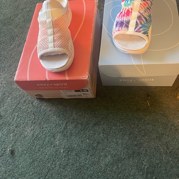 Shoes new size 5$15.00 eaVera Bradley purse and wallet $15.00 each - Picture 10 of 15